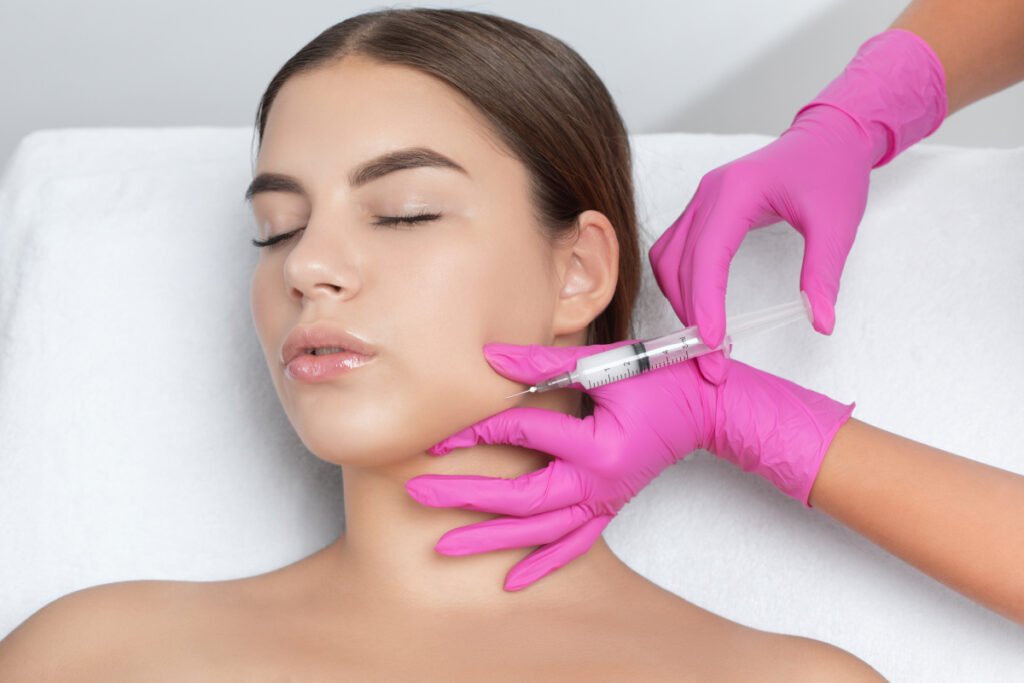 Cosmetic surgeon injects new FDA-approved Juvéderm Volux Filler for the Jawline